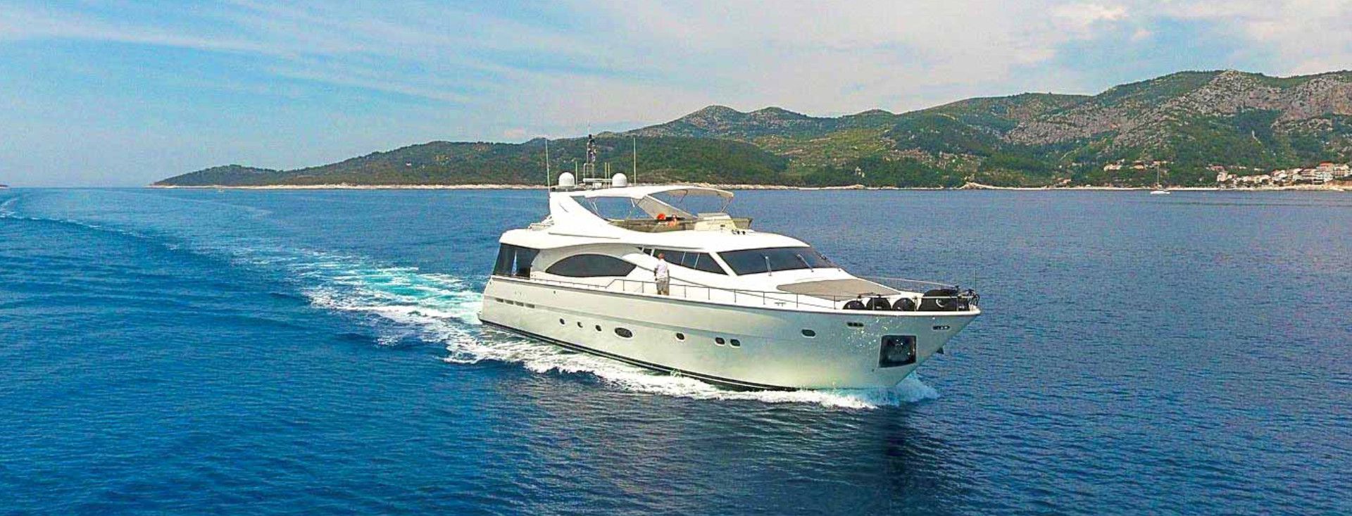 FERRETTI 880 “MISS KATARIINA”